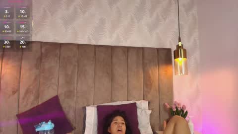 Snapshot of violet_606 chatting on 05-11-26, 04:04 Violeta online show from 05-11-26, 04:04