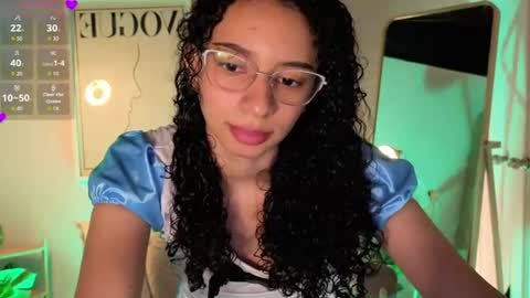 Snapshot of violet__15 chatting on 07-02-26, 12:00 violet__15 online show from 07-02-26, 12:00