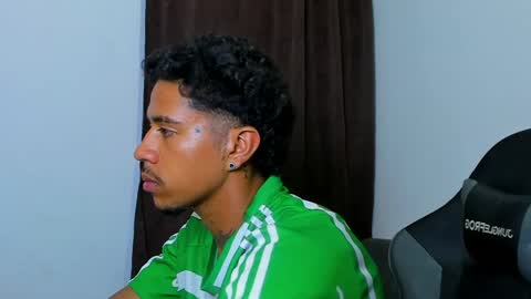 Violet and Myers online show from 04-12-26, 06:51