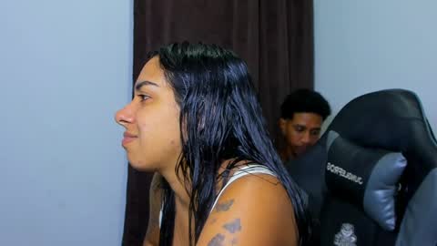 Violet and Myers online show from 04-12-26, 10:48