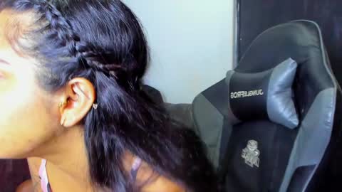 Violet and Myers online show from 05-28-26, 11:24