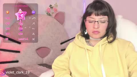 Violet online show from 03-04-25, 04:38