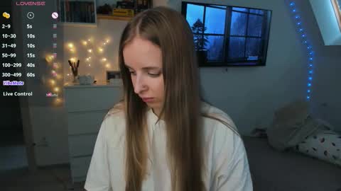 Violet online show from 03-16-26, 01:04