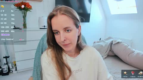 Violet online show from 04-08-26, 01:33