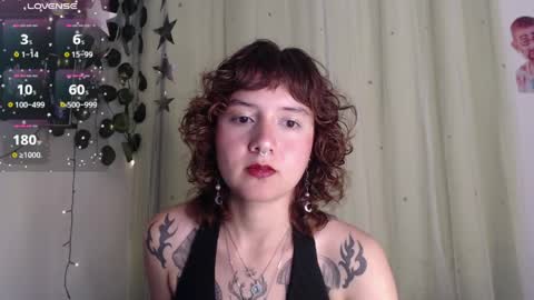 Snapshot of violet_bluee chatting on 05-16-26, 07:27 Violet online show from 05-16-26, 07:27