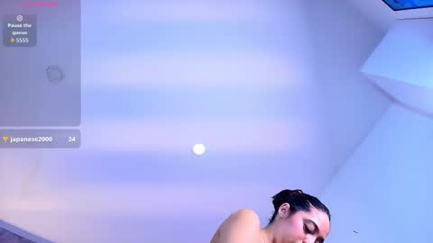 Snapshot of violet_giraldo chatting on 11-21-25, 02:05 violet_giraldo online show from 11-21-25, 02:05