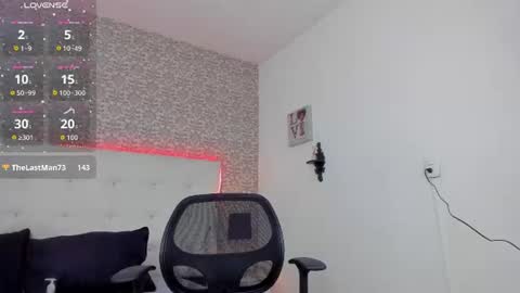 Violet online show from 06-10-26, 10:41