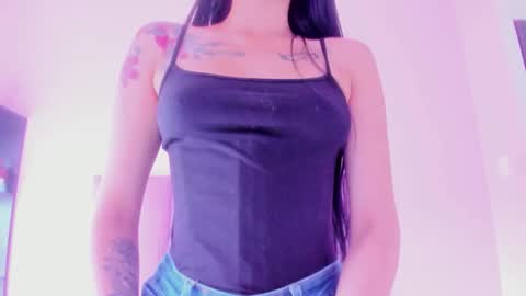 Snapshot of violet_myerrs chatting on 09-15-25, 12:49 violet online show from 09-15-25, 12:49