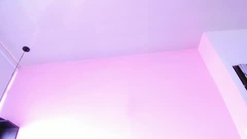 Snapshot of violet_myerrs chatting on 09-17-25, 01:35 violet online show from 09-17-25, 01:35