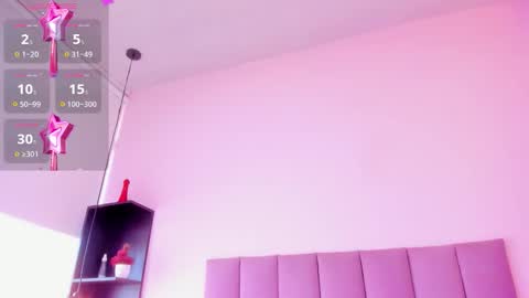 Snapshot of violet_myerrs chatting on 10-18-25, 01:12 violet online show from 10-18-25, 01:12