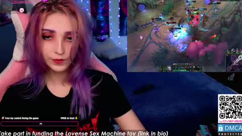 Snapshot of violet_noir_ chatting on 09-11-25, 05:29 Deya online show from 09-11-25, 05:29