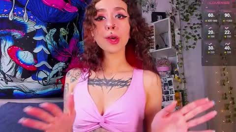 Snapshot of violet_walker7 chatting on 02-09-26, 05:00 Violet online show from 02-09-26, 05:00