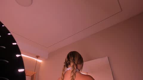 Violeta  online show from 10-08-25, 11:19