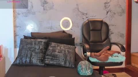 Violet  online show from 09-30-25, 03:33