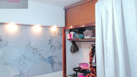 Violet  online show from 10-01-25, 02:50