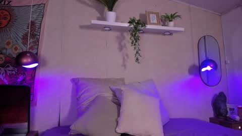 Snapshot of violeta_dh chatting on 10-06-25, 11:40 Violeta online show from 10-06-25, 11:40
