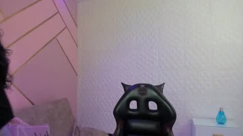     online show from 10-24-25, 09:11