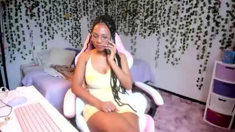 Snapshot of violeta_milleer chatting on 11-08-25, 03:45 Violeta online show from 11-08-25, 03:45