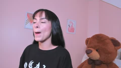 Snapshot of violeta_rodriguez_ chatting on 04-20-26, 05:16 Violeta Rodriguez online show from 04-20-26, 05:16
