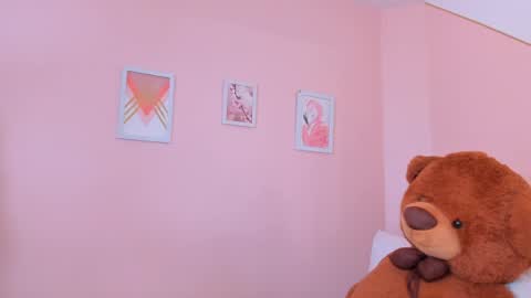 Snapshot of violeta_rodriguez_ chatting on 05-29-26, 06:39 Violeta Rodriguez online show from 05-29-26, 06:39