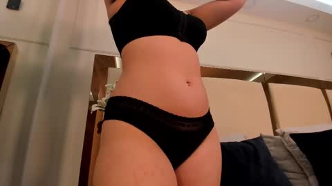 Snapshot of violeta_soracchi_ chatting on 03-11-25, 11:23 violeta_soracchi_ online show from 03-11-25, 11:23