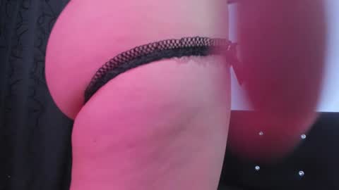 VioletaDums online show from 01-19-25, 05:58