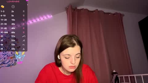 Snapshot of violetamelia chatting on 05-11-26, 05:43 Eva online show from 05-11-26, 05:43