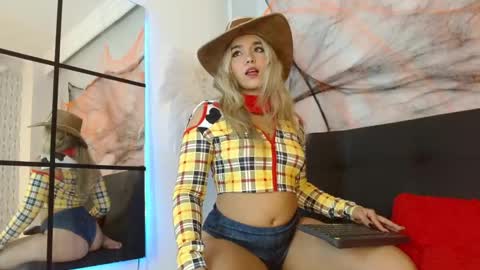 Violeta online show from 10-31-25, 12:17