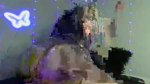 VioletDream online show from 10-17-25, 07:22