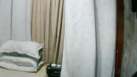 Snapshot of violeterection chatting on 07-04-26, 01:01 JUVY online show from 07-04-26, 01:01
