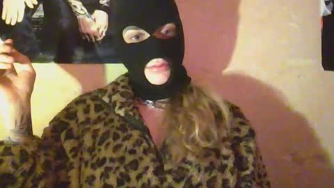 Snapshot of violetfox26 chatting on 07-18-26, 05:33 violetfox26 online show from 07-18-26, 05:33
