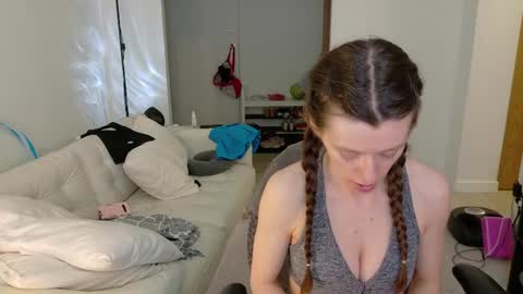 VioletFoxy online show from 05-28-26, 05:27