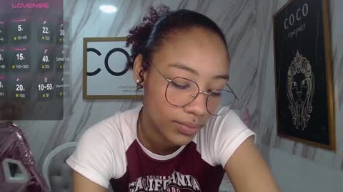violeth_b online show from 01-18-25, 03:38