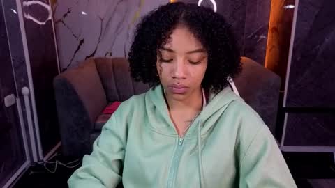 violeth_b online show from 01-17-26, 01:05