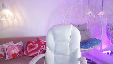 violetjonesx online show from 06-16-26, 11:35