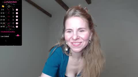 Snapshot of violetplath chatting on 12-30-24, 01:58 Violet  next stream December 6 online show from 12-30-24, 01:58