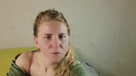 Violet  next stream December 6 online show from 06-06-26, 04:33