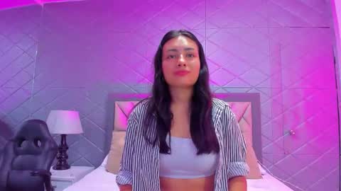 Violet Rousse online show from 12-19-25, 05:09