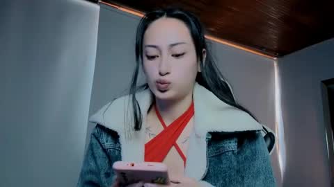 Snapshot of violetskinny chatting on 05-16-26, 07:12 violetskinny online show from 05-16-26, 07:12