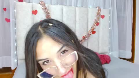 Snapshot of violetsweet_cs chatting on 02-21-25, 04:18 violetsweet_cs online show from 02-21-25, 04:18