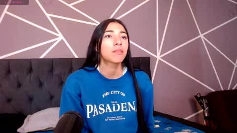 Snapshot of violett1126 chatting on 04-14-26, 04:29 1126 online show from 04-14-26, 04:29