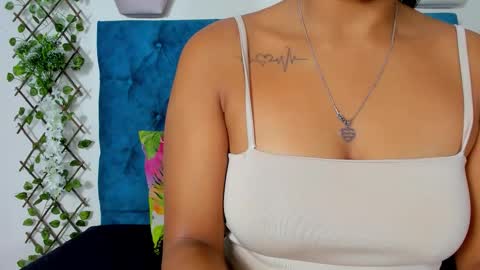 Snapshot of violett__rousee chatting on 10-30-25, 03:24 violett rousee online show from 10-30-25, 03:24