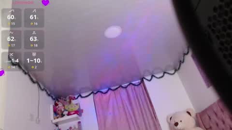 Snapshot of violett_brown9 chatting on 06-25-26, 07:02 violett_brown9 online show from 06-25-26, 07:02