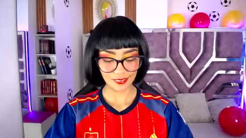 Snapshot of violett_garden chatting on 06-12-26, 11:20 Violet online show from 06-12-26, 11:20