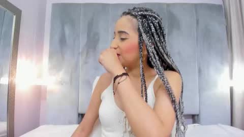 Violett  online show from 10-31-25, 12:06