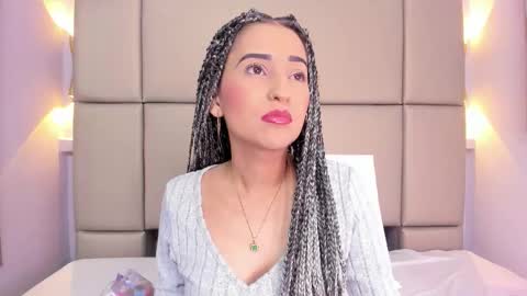 Violett  online show from 11-17-25, 12:11