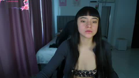 Snapshot of violetta_black483 chatting on 07-30-26, 04:39 Violetta online show from 07-30-26, 04:39