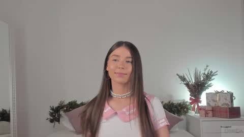 Snapshot of violetta_finch chatting on 01-11-25, 11:12 violetta_finch online show from 01-11-25, 11:12