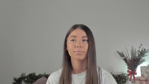 Snapshot of violetta_finch chatting on 01-16-25, 08:11 violetta_finch online show from 01-16-25, 08:11
