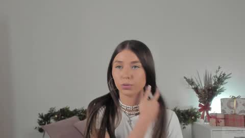 Snapshot of violetta_finch chatting on 01-20-25, 11:24 violetta_finch online show from 01-20-25, 11:24